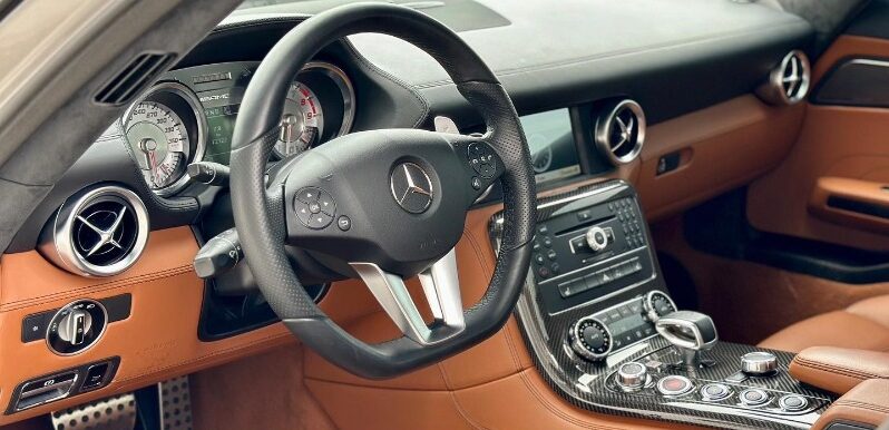 
								Used 2011 Mercedes full									