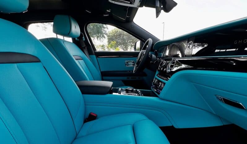 
								New 2023 ROOLLS ROYCE full									